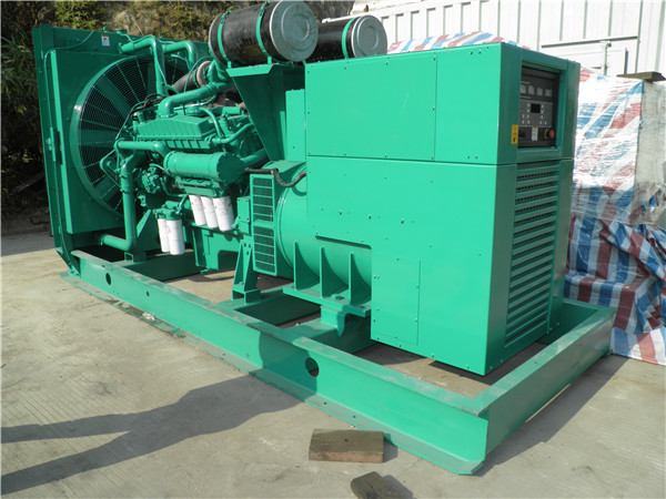 电白发电车出租-柴油发电机散热器怎样散热