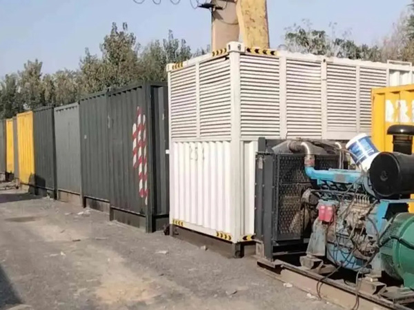 电白200KW柴油发电机机组每小时油耗是多少？