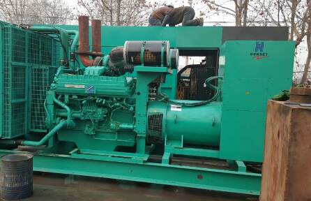 电白发电机组如何判断水冷式机油散热器内部是否需要清洗？