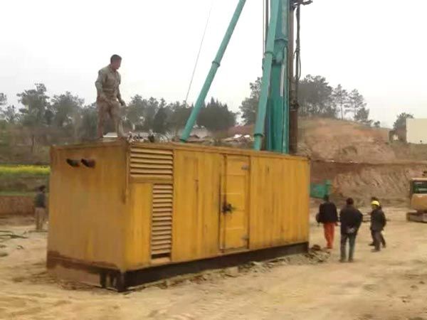 电白如何判断水冷式机油散热器密封件是否需要更换？